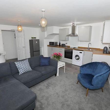 Exmouth - Apartment 1, Strand House - Modern 2 Bedroom Apartment, Perfect Location For Access To Beach & Town Centre - Sleeps 4 Guests - No Parking - Hosted By Rentmyhouse 외부 사진