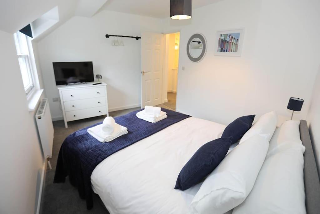 Exmouth - Apartment 1, Strand House - Modern 2 Bedroom Apartment, Perfect Location For Access To Beach & Town Centre - Sleeps 4 Guests - No Parking - Hosted By Rentmyhouse 외부 사진